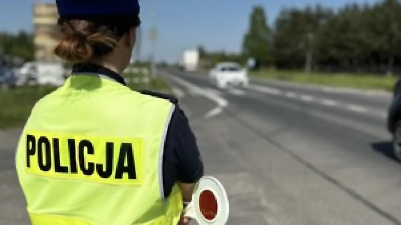 Kierowca pod wpływem narkotyków i bez prawa jazdy uciekał przed policją w Koninie