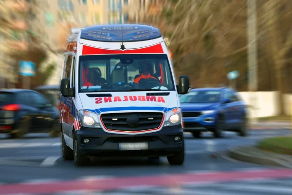 Poseł Bartosik: Karetka do Turku jechała 30 minut z Uniejowa. Wypadek kilometr od szpitala