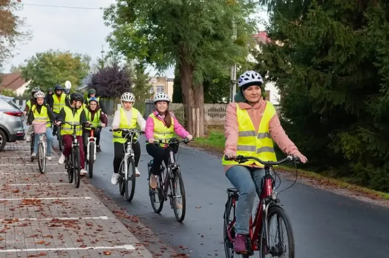 Gmina Kleczew zakończyła budowę blisko 6 km ścieżek rowerowych