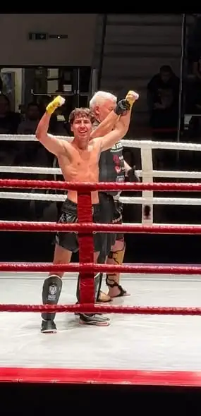 Antoni Nowak z Zagłębia Konin wygrywa debiut na Fight Night Gniezno III