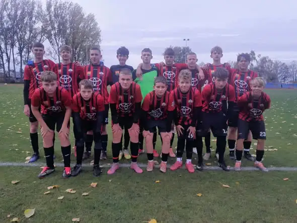 Juniorzy Piasta Grodziec zremisowali z Polonią Golina 2:2 po golu w doliczonym czasie