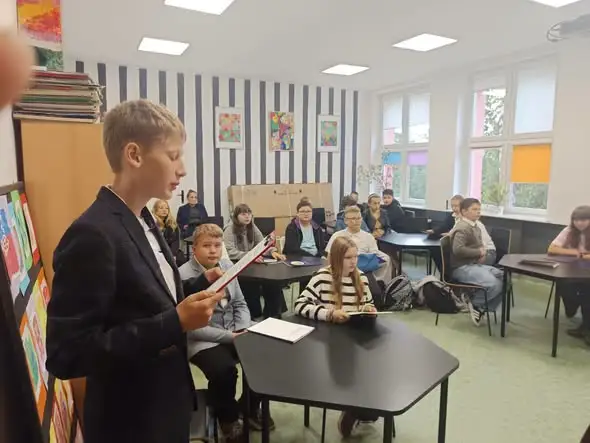 Wzruszająca lekcja historii w Wilczynie – spotkanie z rodziną ofiary Zbrodni Katyńskiej